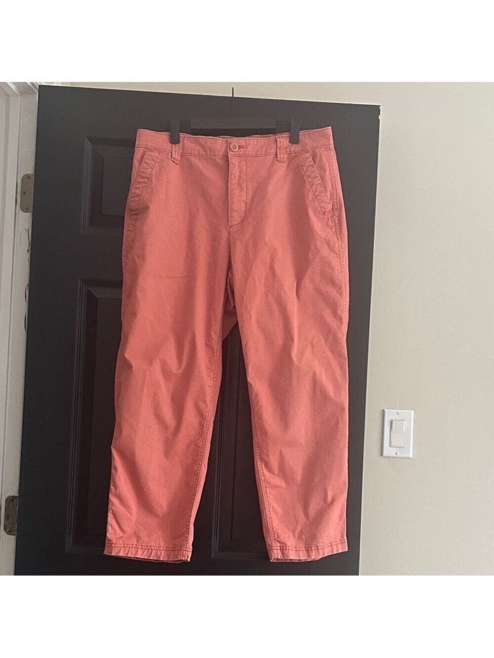 Old Navy Women's Coral OG Chino Capris